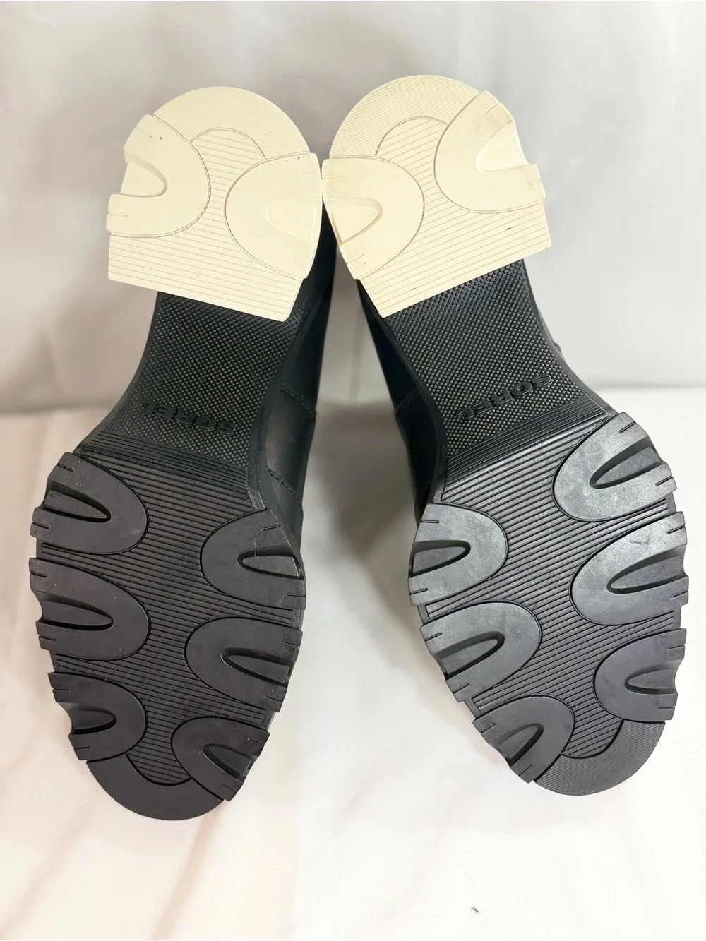 Women’s Black Chunky Chelsea Heel Boot
